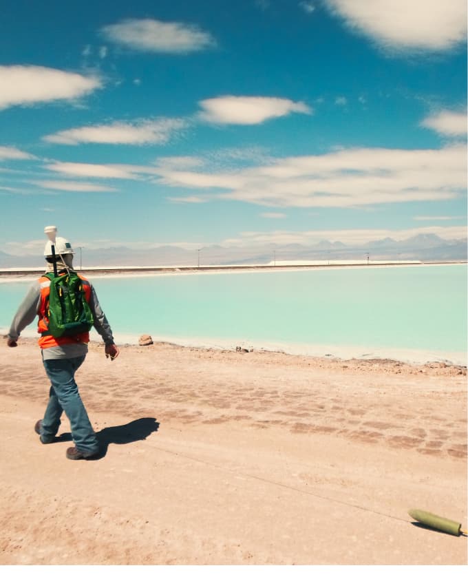 Mapping solution voids in a lithium salt mine with UltraGPR, Atacama, Chile, 2014
